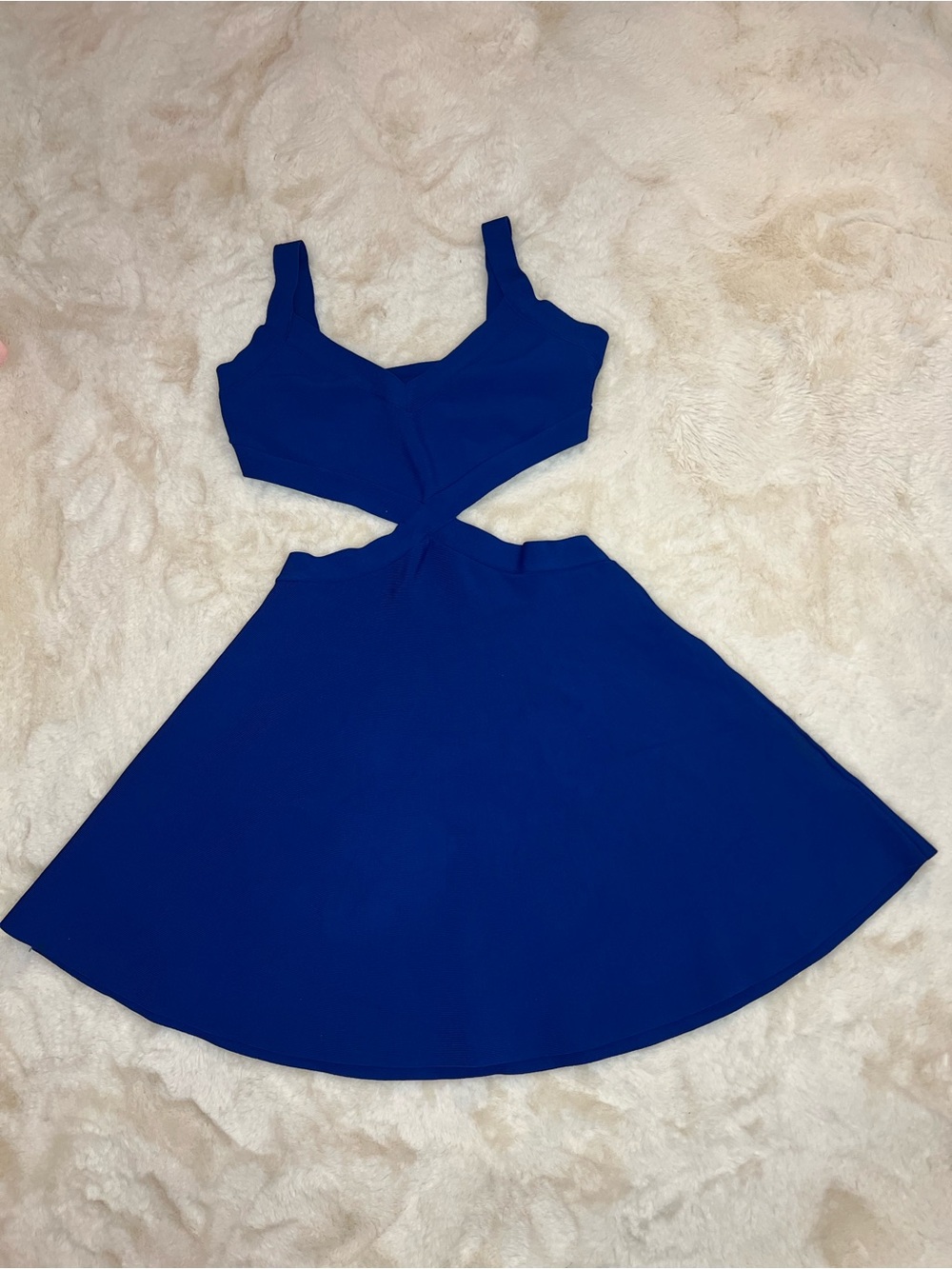 BCBGMAXAZRIA Elyzabeth Cut
Out Bandage Dress Royal Blue Fit & Flare